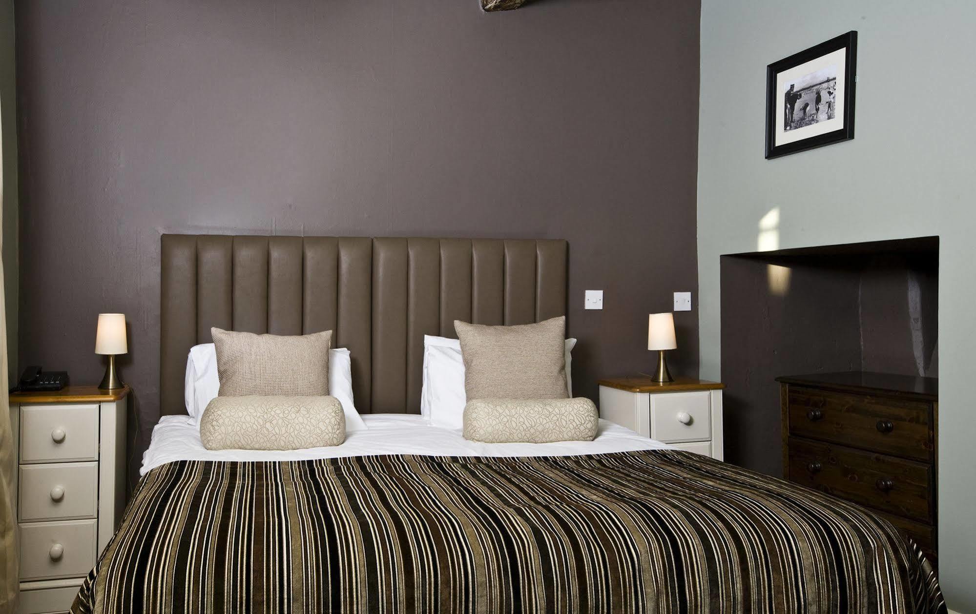 Royal Hotel เดล ภายนอก รูปภาพ